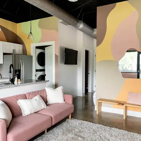 New Studio Sleeps 4 - 7 Mins To Dt
